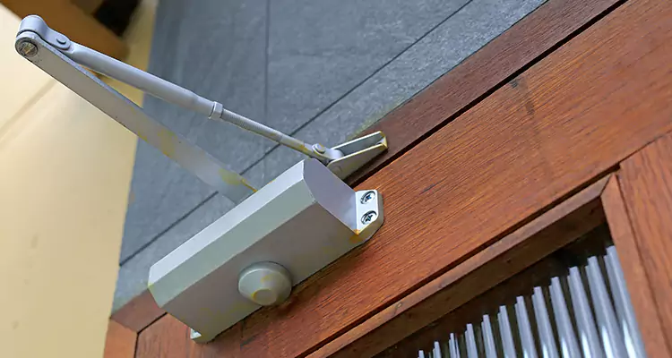 Automatic Door Opener Repair in Buenaventura Lakes, FL