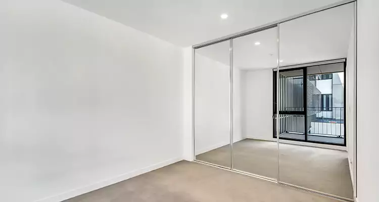 Why Homeowners Choose Us for Sliding Mirror Door Replacement in Buenaventura Lakes, FL