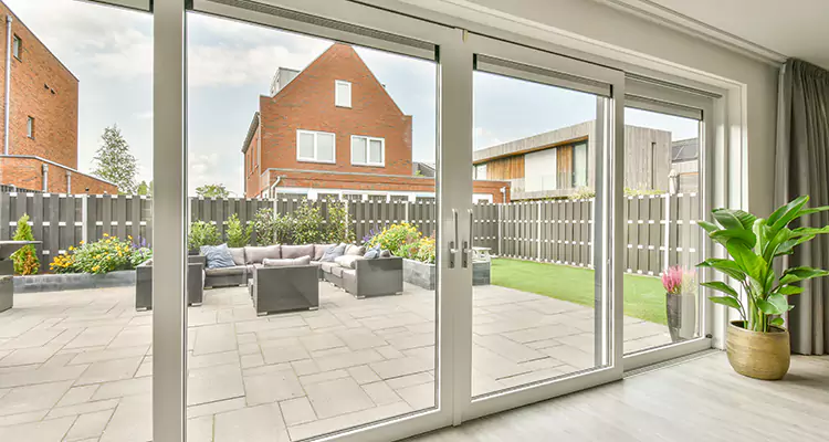 Best Sliding Screen Door Replacement Company in Buenaventura Lakes, FL