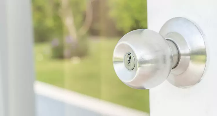 Patio Door Mechanism Jammed in Buenaventura Lakes, FL