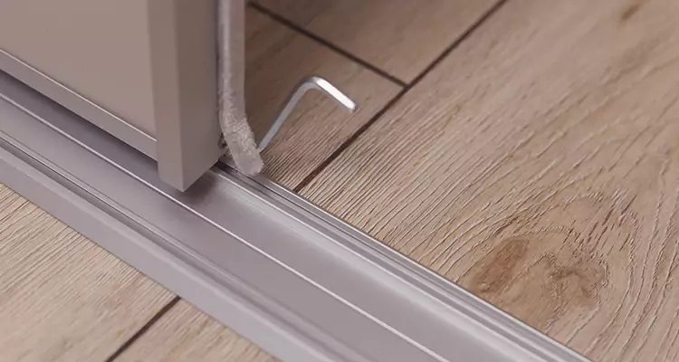 Squeaky Sliding Door Repair in Buenaventura Lakes, FL