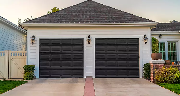 Residential Local Garage Door Repair in Buenaventura Lakes, FL