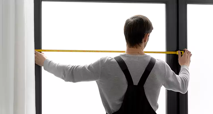 Retractable Deck Screens Repair in Buenaventura Lakes, FL